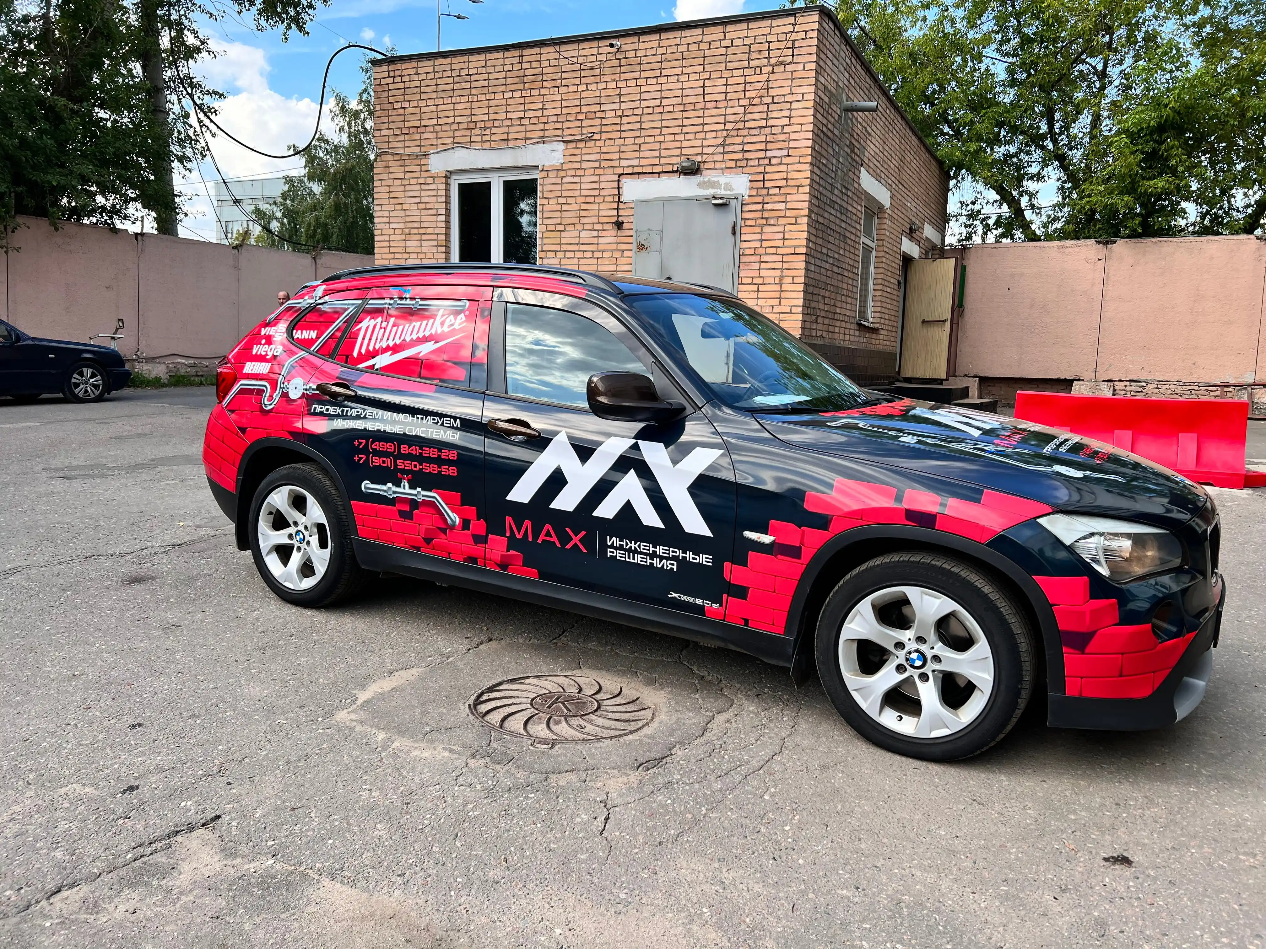 Брендирование легковых автомобилей